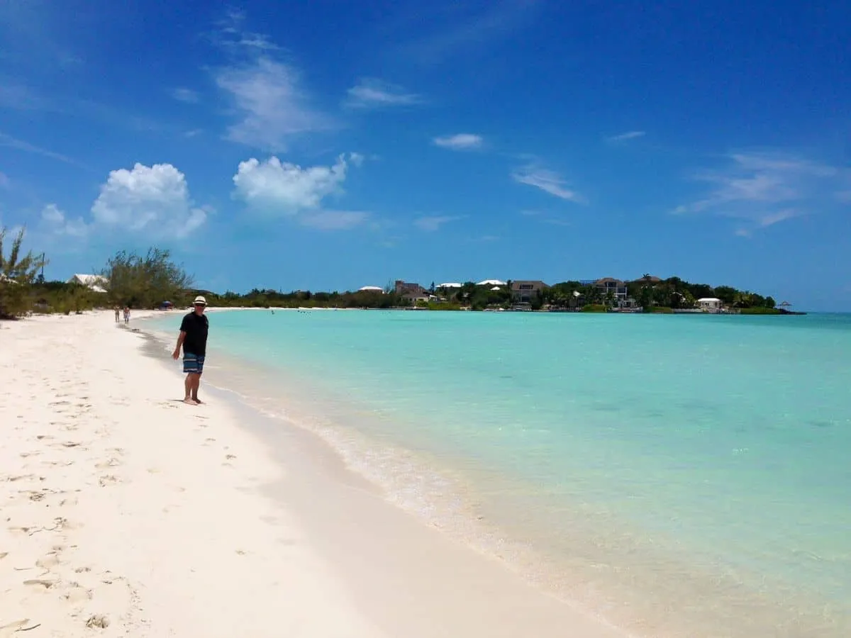 Taylor Bay Beach thumbnail 4