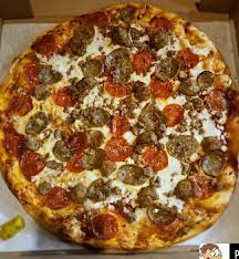 Pizza Pizza Leeward Highway thumbnail 5