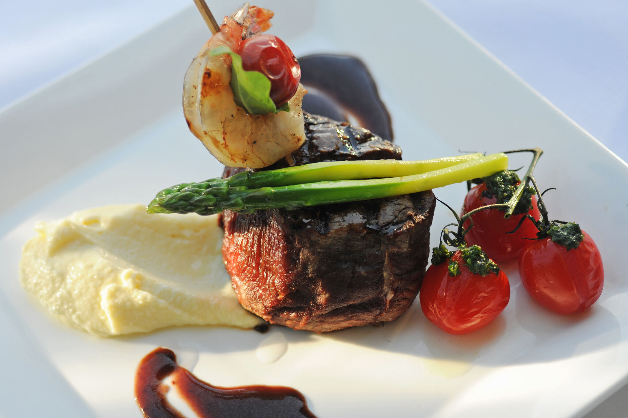 Infiniti Restaurant & Raw Bar thumbnail 9