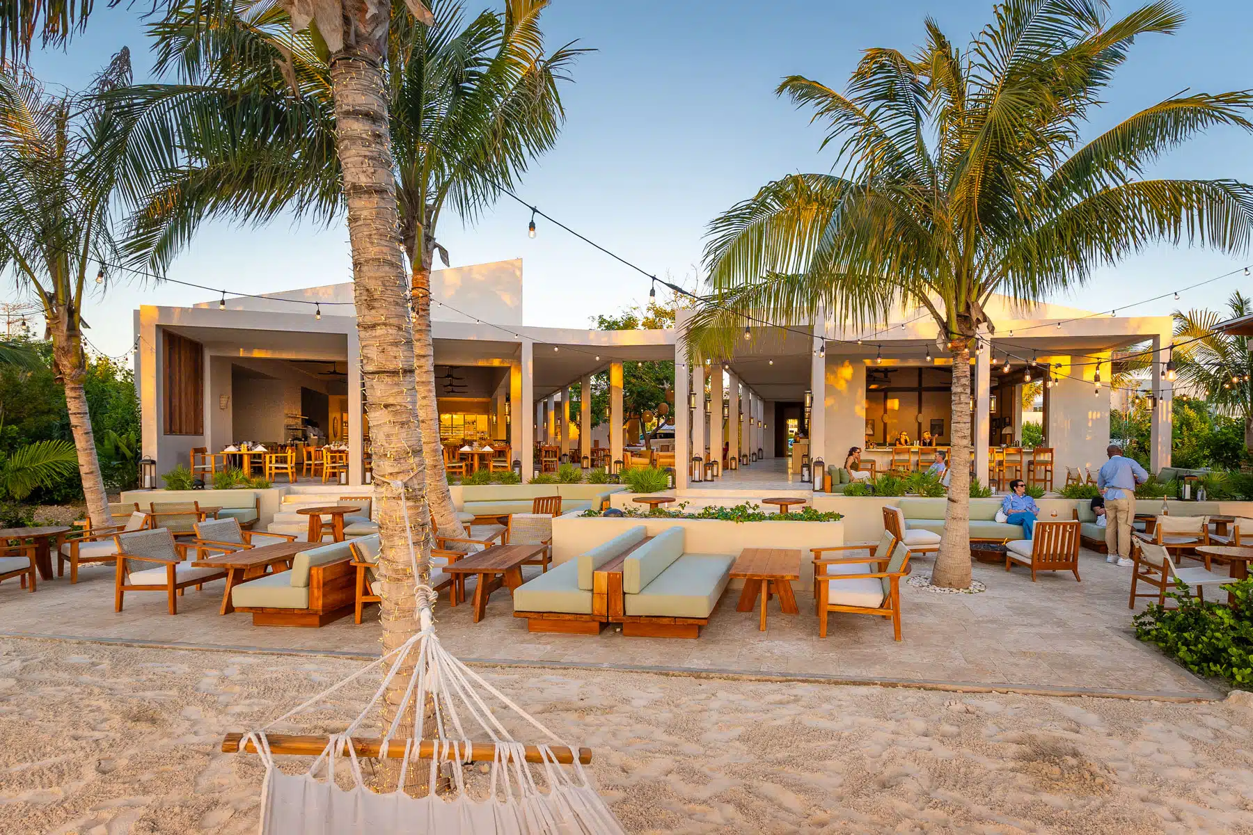 Lua Restaurant thumbnail 4